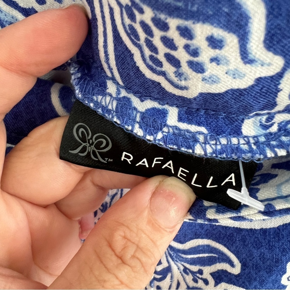 NEW Rafaella paisley Bermuda Shorts blue white 6.5”
Inseam - Picture 6 of 7